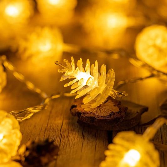 LED Warm Pinecone Lamp